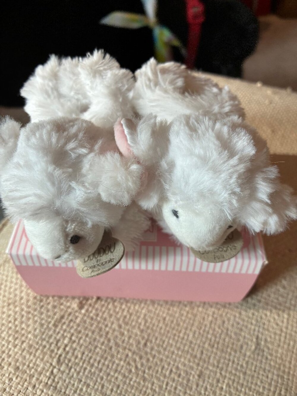 Dou Dou Et Compagnie Paris Girls Lamb Rattle Booties  0-3 Months  New Open Box